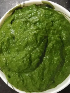 કોથમીર લસણ ની ચટણી (Kothmir Lasan Chutney Recipe In Gujarati) રેસીપી મુખ્ય ફોટો