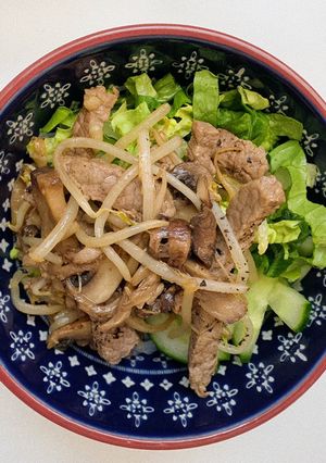 Hình của món Salad bò xào.