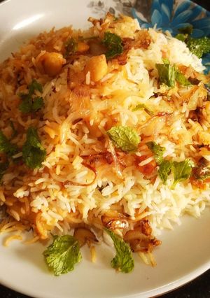 A picture of Chickpea dum biryani.