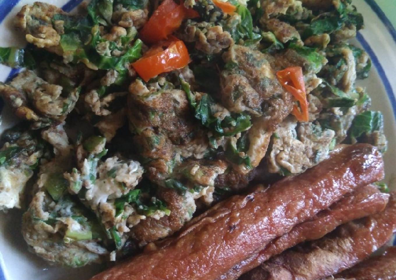 Vegetable Fried eggs with sausages