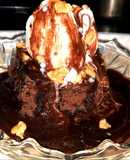 Eggless Brownie with chocolate syrup