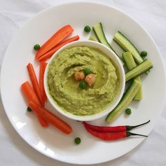 A picture of Green pea hummus.