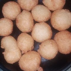 A picture of Moong dal badi.