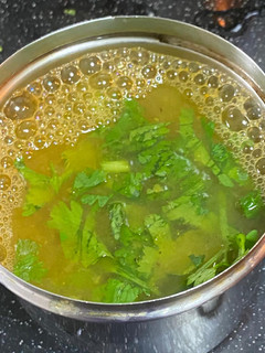முருங்கைக்காய் சூப் (Murungai kaai soup recipe in tamil) செய்முறை முக்கிய புகைப்படம்