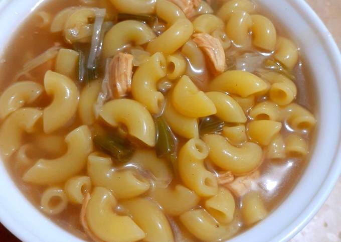Step-by-Step Guide to Make Quick Hot &amp; Sour Macaroni soup 🍜