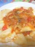 Torteletis con salsa de camarones
