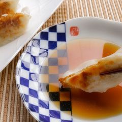 A picture of How to Make Japanese Yaki Gyoza (Fried Dumpling).