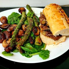 A picture of My Garlic Ribeye Sandwich. With spinach, Asparagus + Mushrooms.