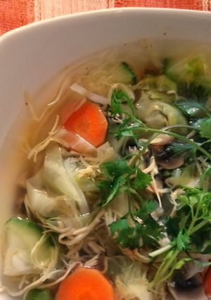 Una foto de Sopa de col 🥣💚