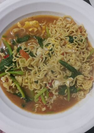 Foto resep Mie Kuah Sawi Tomat Pedas