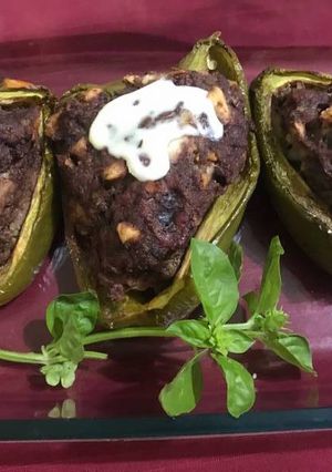 Una foto de Morrón Relleno Con Carne
