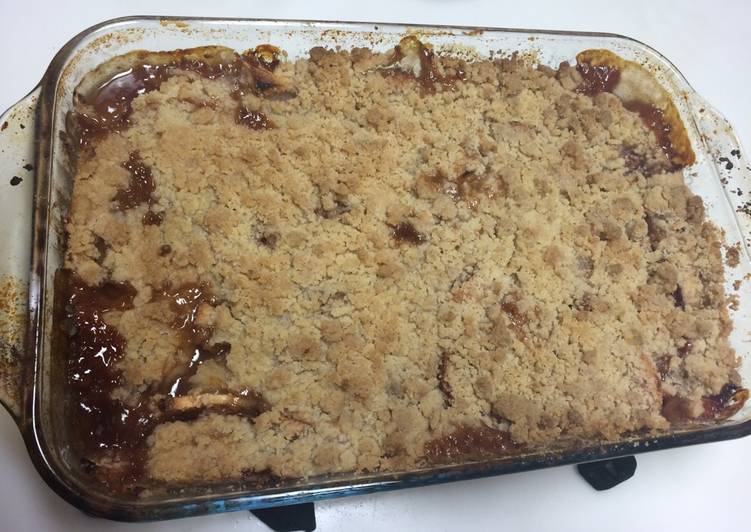 Steps to Prepare Any-night-of-the-week Homemade Apple Cobbler
