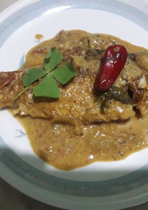 A picture of Telapia mustard seeds paste curry.