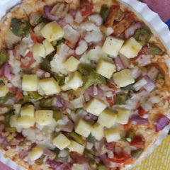 A picture of Paneer Pizza.