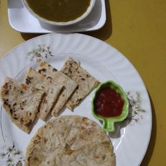 A picture of Veg Sichuan Parathas (Schezwan).