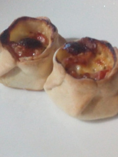 Una foto de Canastitas de caprese