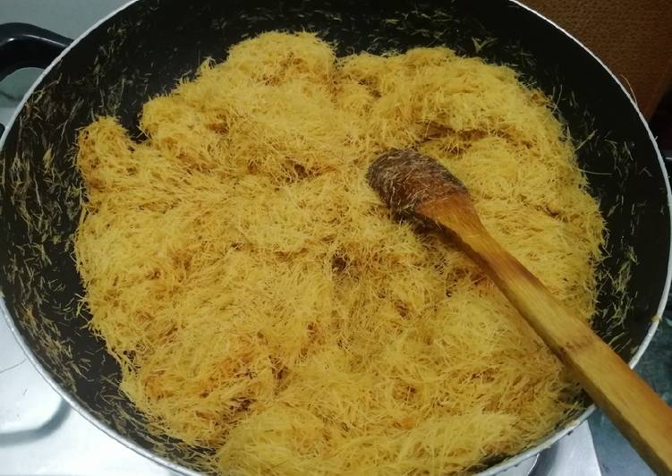 Recipe of Perfect Ghee Fried Sevaiyan