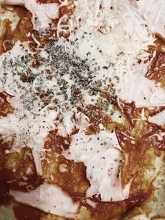 Una foto de Pizza con base de coliflor