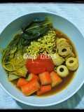 Mie Tom Yum (bumbu instan)
