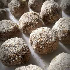 Foto di Polpette Vegan lenticchie timo e zucchine