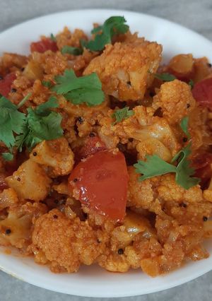 ફુલાવર ટામેટાં નું શાક (flower Tomato Shak Recipe in Gujarati) રેસીપી મુખ્ય ફોટો