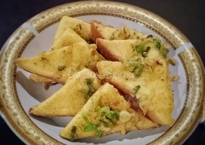 Resep buat Mendoan Roti Tawar yang nagih banget