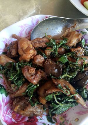 Hình của món Chuột Đồng Kho Rau Răm.