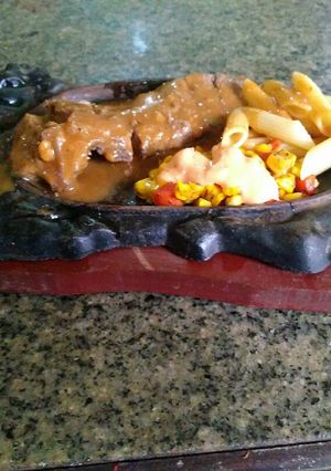 Foto resep Sirloin steak....with brown sauce & pene