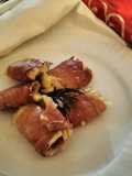 Involtini di pollo con fontina e speck