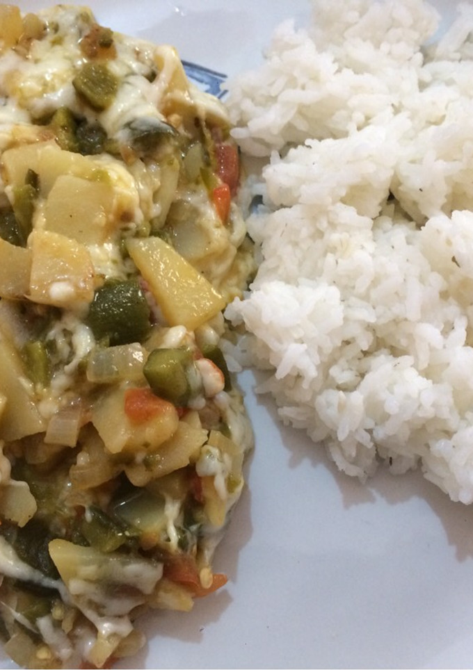 Una foto de Papas con chilaca