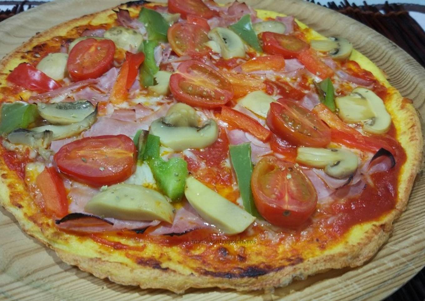 Pizza con base de pollo