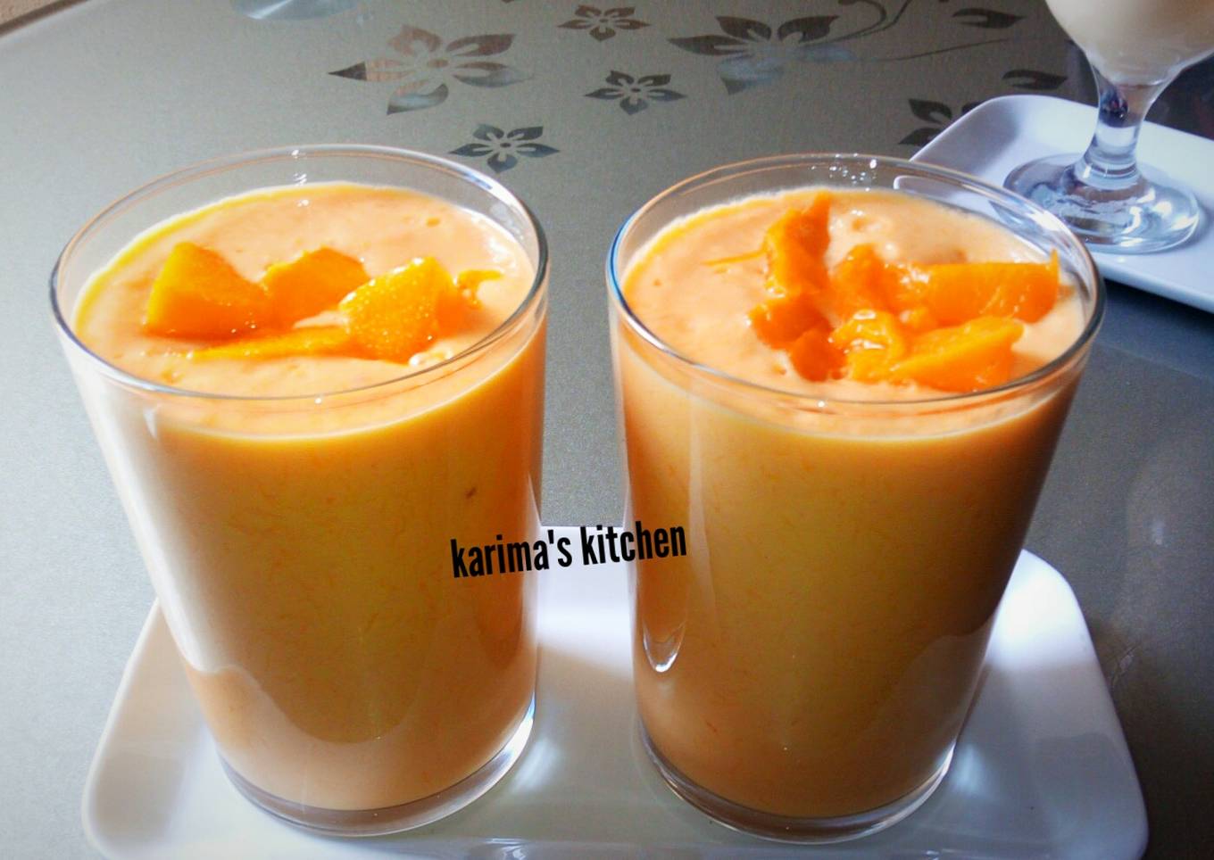 Mango smoothie