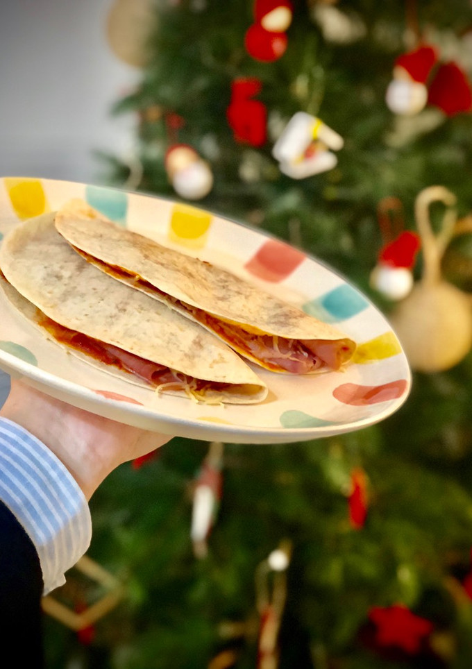 Una foto de Quesadillas a la española