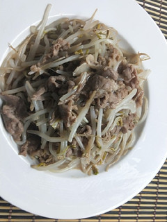 豆芽菜炒沙茶牛肉 的食譜成品照片