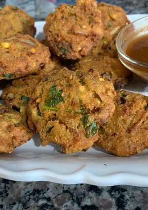A picture of Chanay Ki Daal Kay Pakoray/ Bhajiyay.