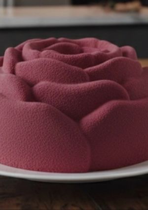Una foto de Mousse de Frambuesa (Especial para molde de Rosa)