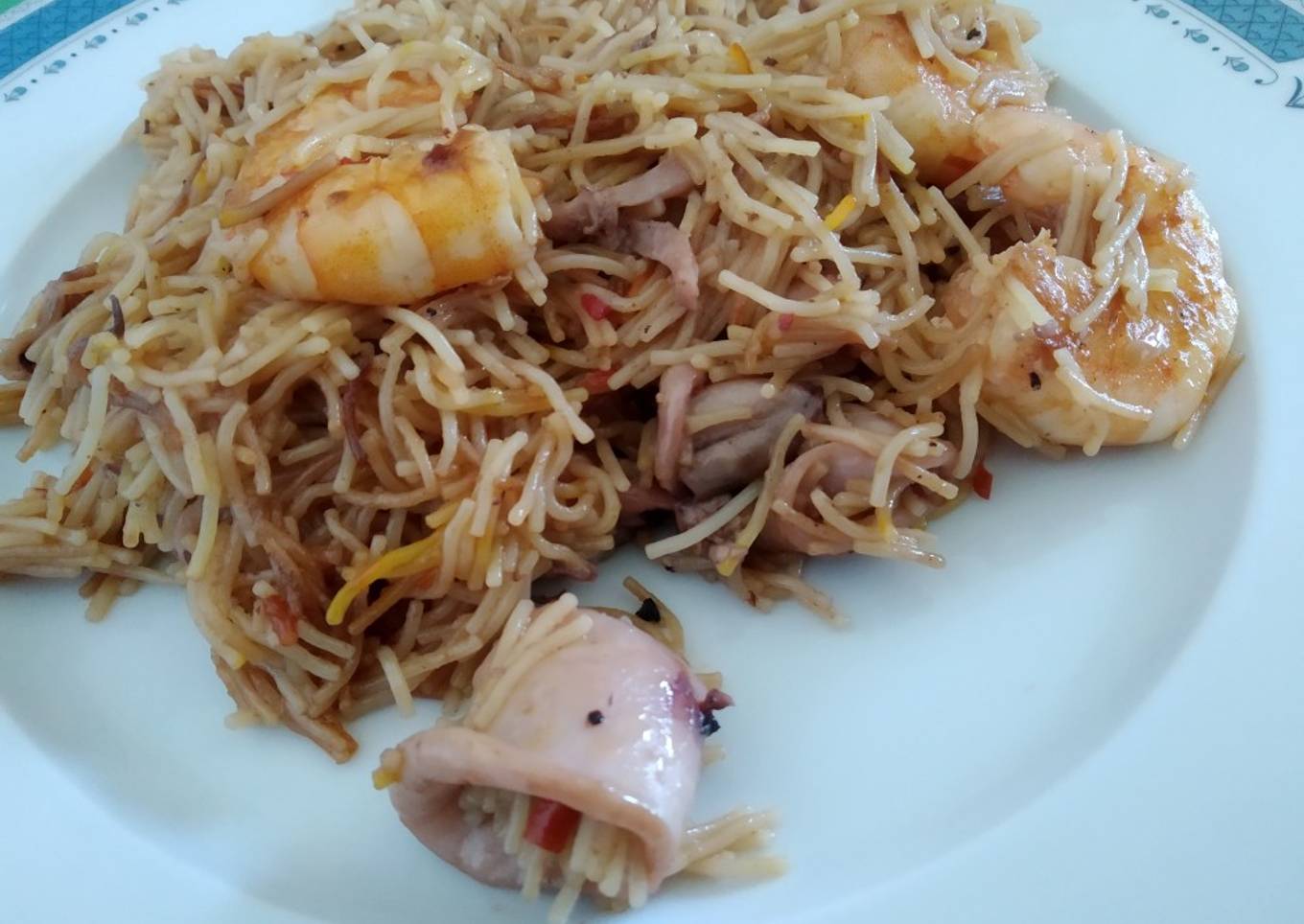 Fideuá de chipirones