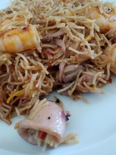 Una foto de Fideuá de chipirones