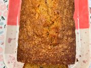 Una foto de budín de zanahoria
