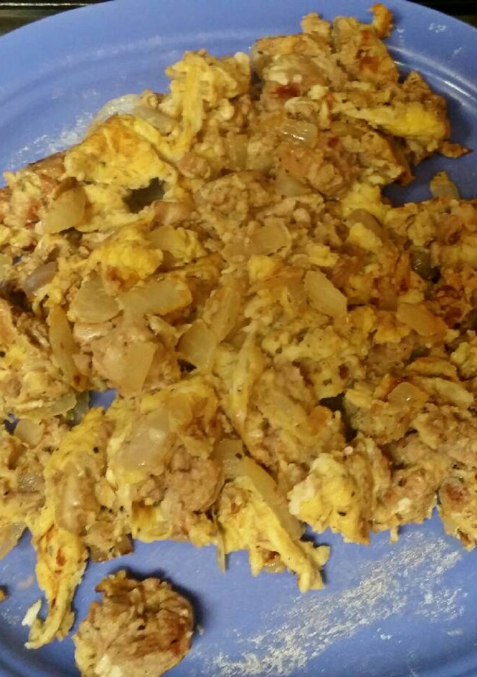 A picture of Scrambled Eggs and Brains.