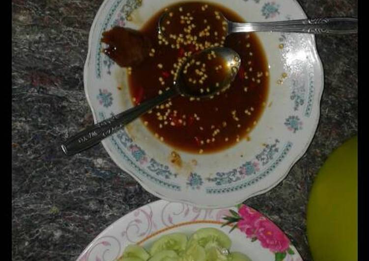 Resep Rujak Petis Madura Sederhana oleh Putri Wardani - Cookpad