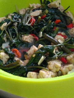 Foto resep Tumis kangkung tempe