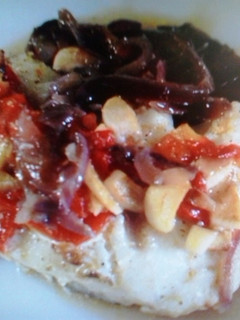Una foto de Lomo de bacalao con adorno