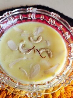 साबुदाणा खीर (Sabudana kheer recipe in marathi) रेसिपी चे मुख्य फोटो