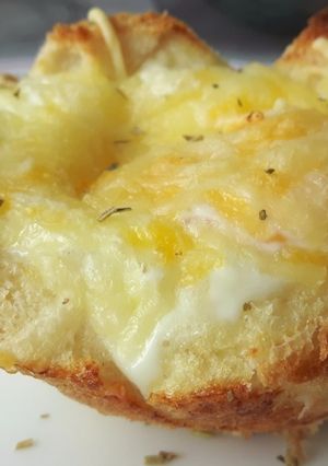 Una foto de Cazuelitas de pan de molde y huevo