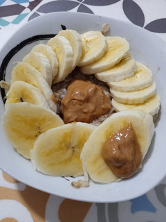 Una foto de Avena con crema de cacahuete (u otro fruto seco)