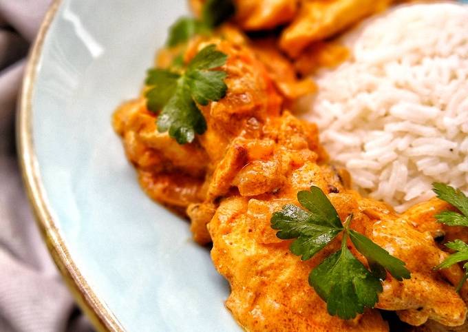 How to Make Super Quick Homemade Mushroom Stroganoff (Using Foraged Chicken Of The Woods)