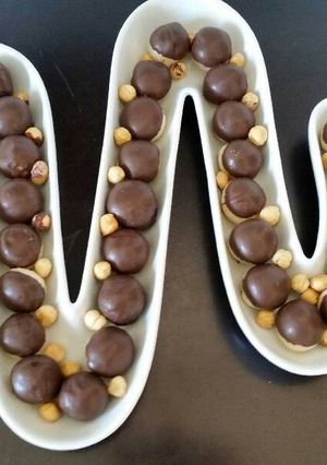 صورة لوصفة كرات جوز الهند بالبندق