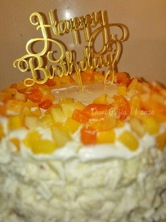 Foto resep Tropical Chantilly Cake with Whipped Cream Cheese Frosting