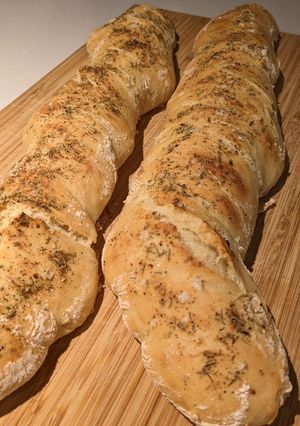 A picture of Homemade baguettes (2 pieces).